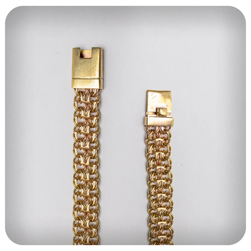 Vestal's Graceful Roman Bracelet