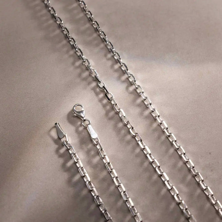 Modern Round Chain