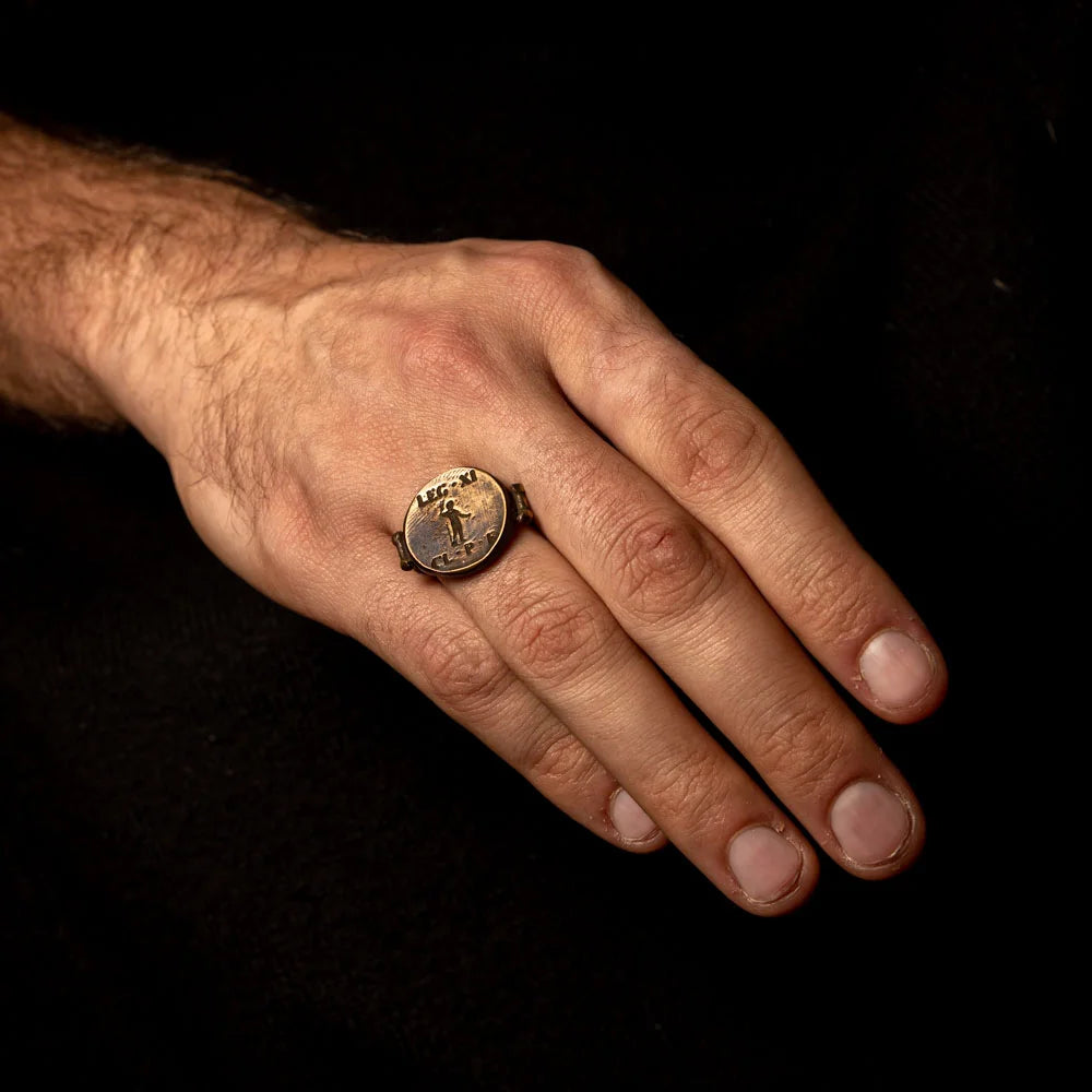 Legio XI Claudia . P. F.