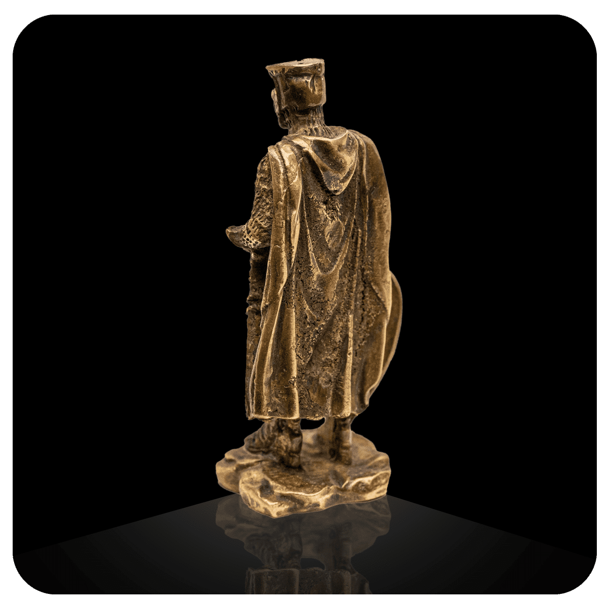 Crusader Statue
