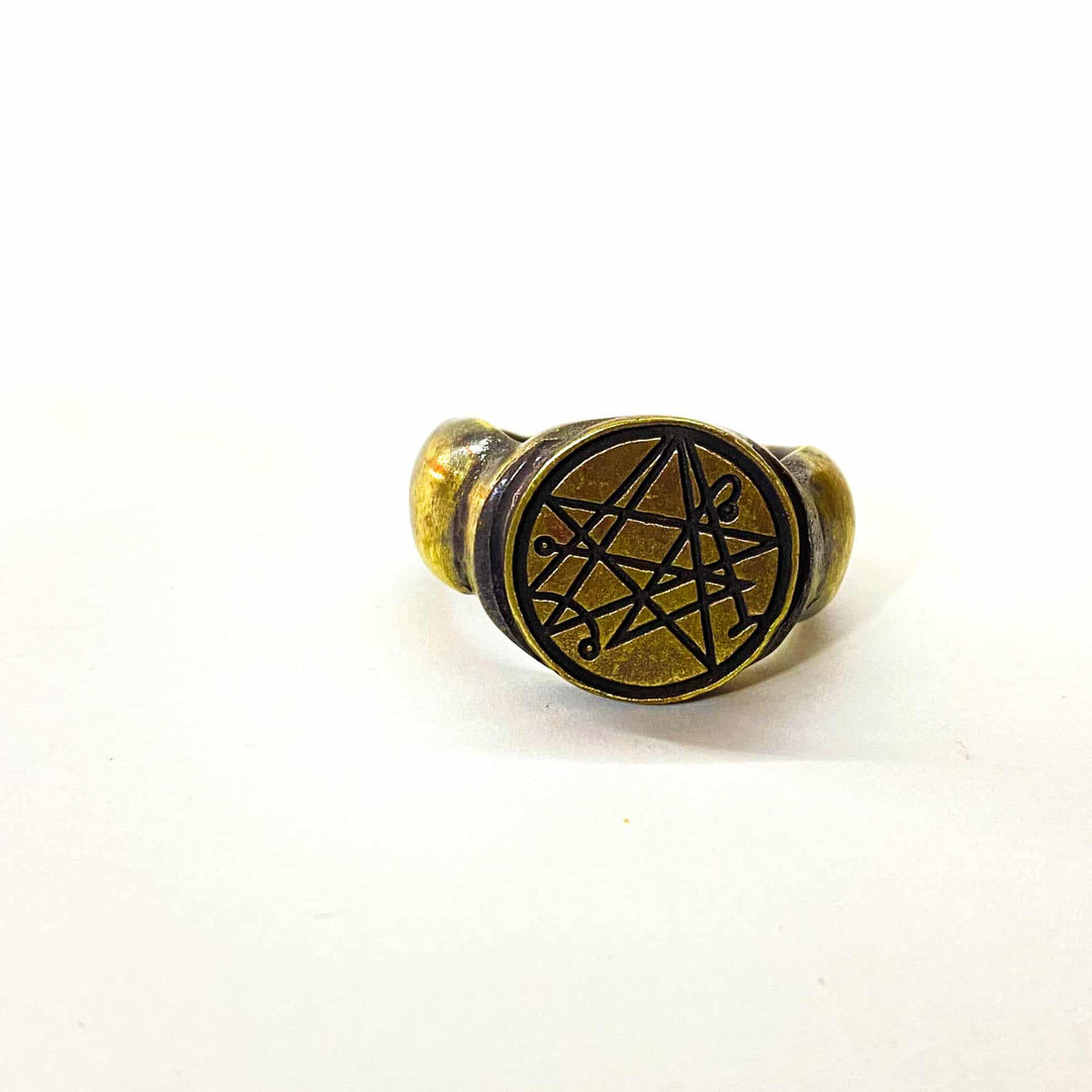 Esoterica ring