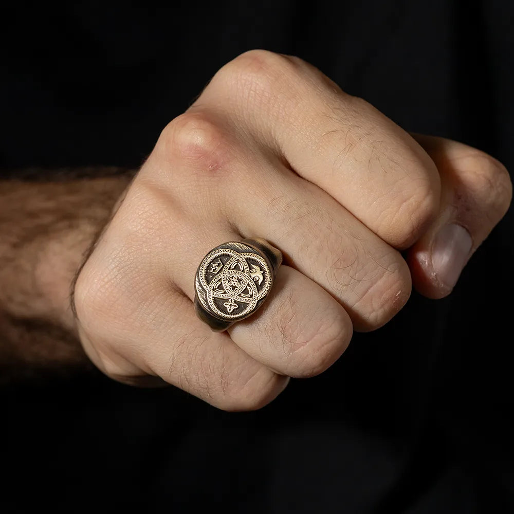 ETERNAL TRINITY RING – SACRED KNOT OF UNITY