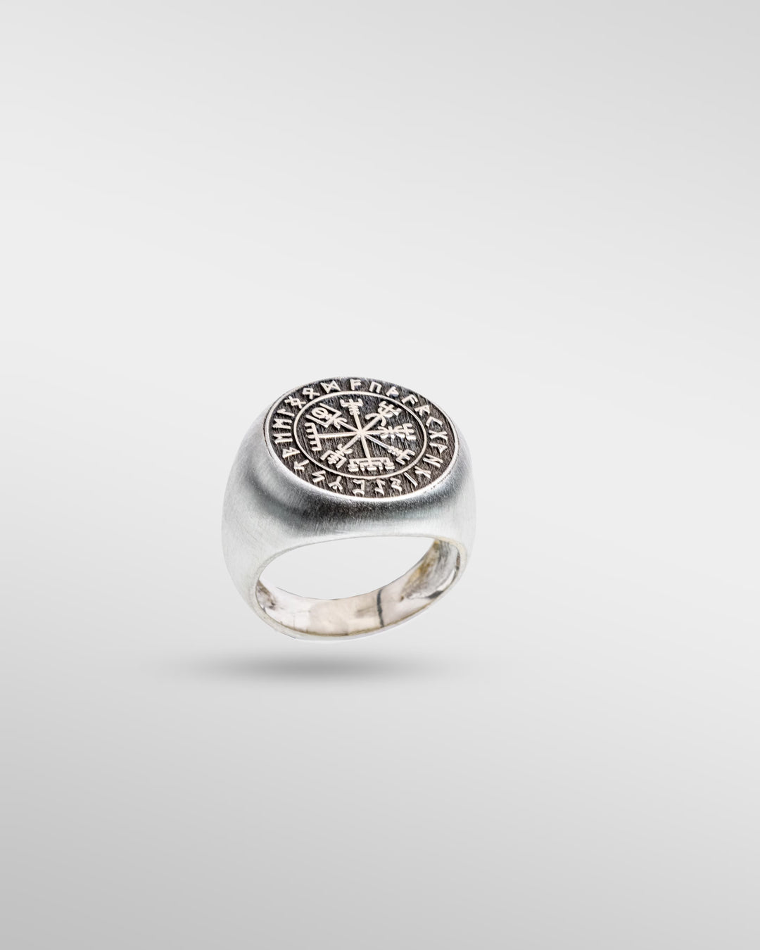 Celtic Shield in Silver - SPQR SHOP