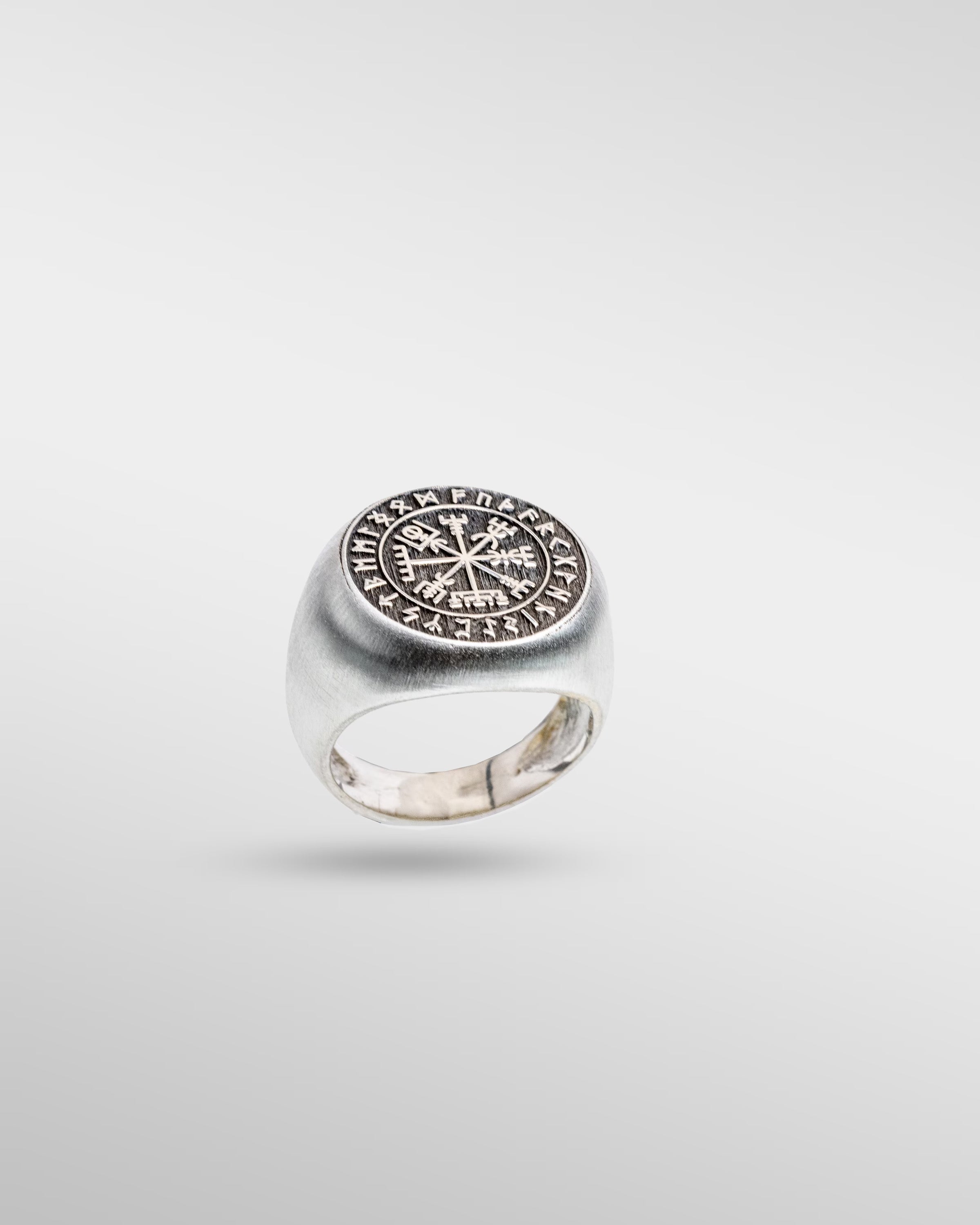 Celtic Shield in Silver - SPQR SHOP