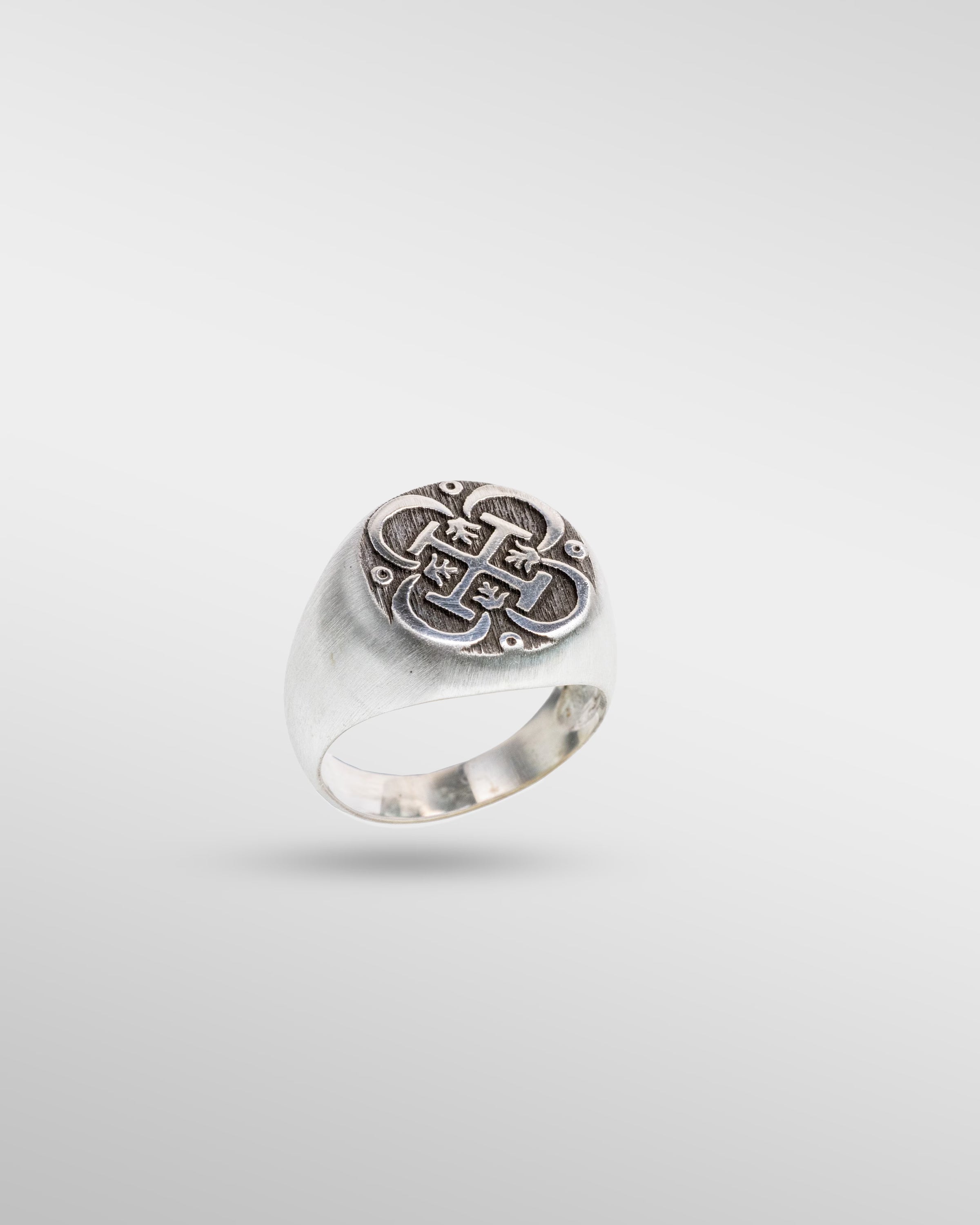 The Forth Crusader Ring in Silver - SPQR SHOP